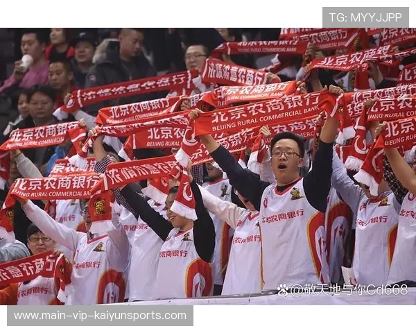 教练临场换人策略奏效，比赛逆转上演，教练换了再遇到会尴尬吗